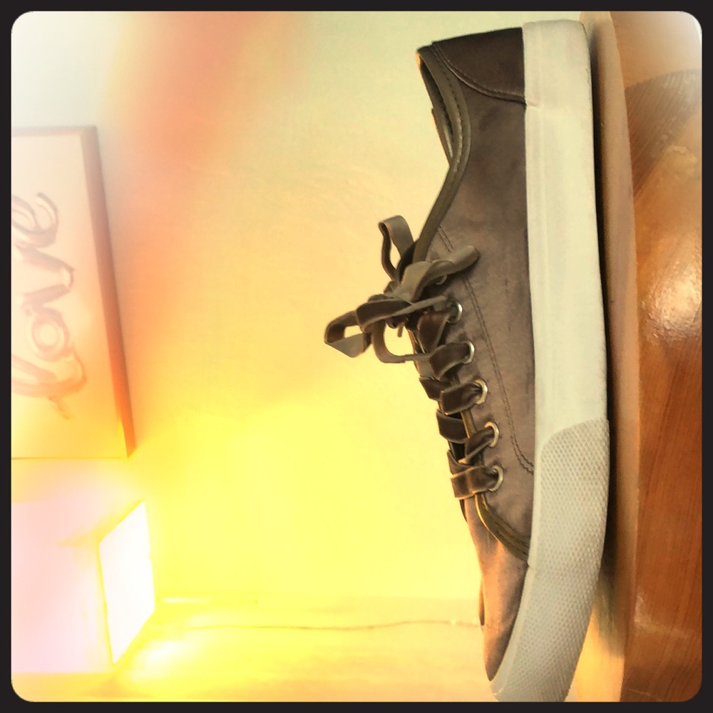 New mossimo purpleish shoes